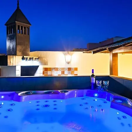 Villa In Playa Blanca Sleeps 10 With Pool Air Con And Wifi Playa Blanca (Lanzarote)
