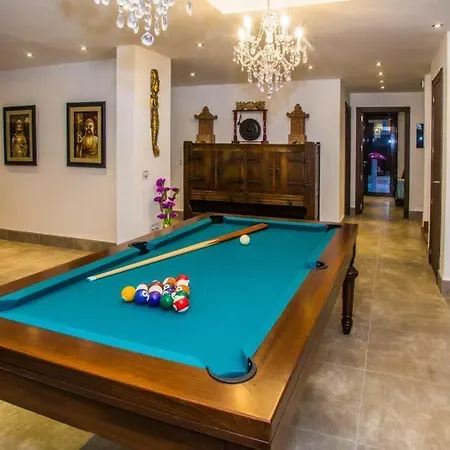 In Playa Blanca Sleeps 10 With Pool Air Con And Wifi Villa *